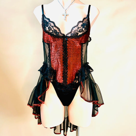 VINTAGE LACE & LUREX LINGERIE