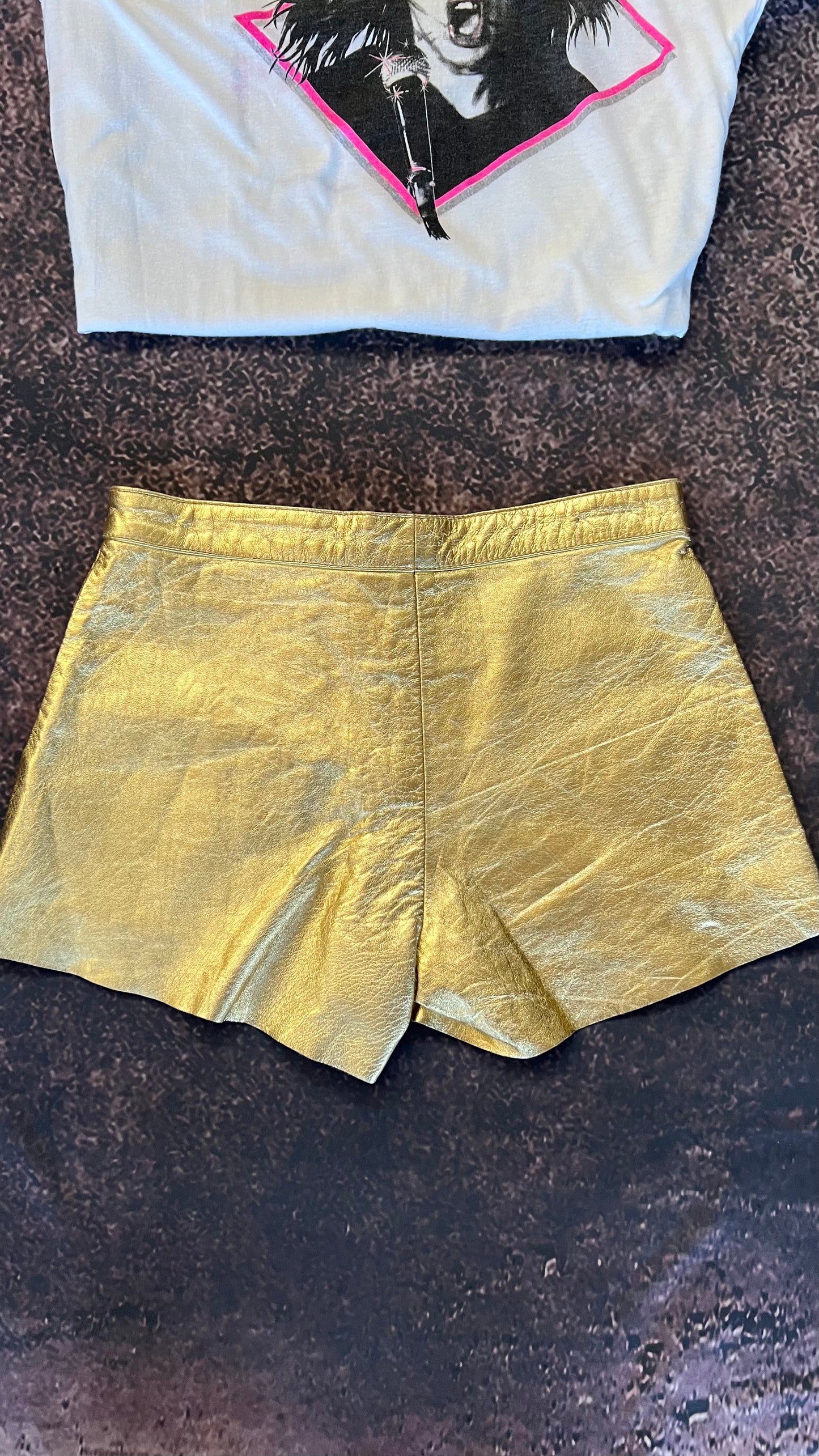 GOLD LEATHER HOT PANTS