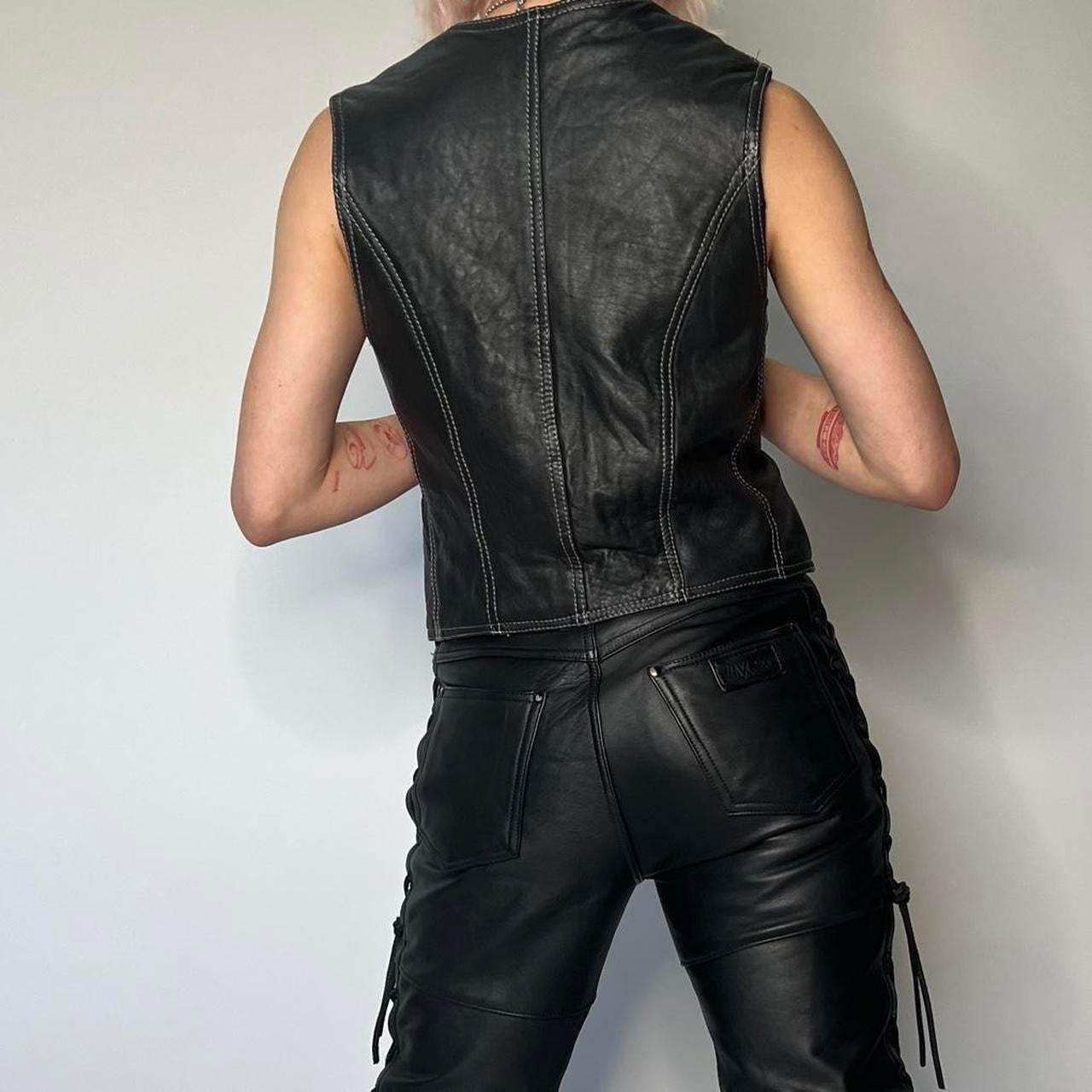 HOT 90s FITTED LEATHER VEST