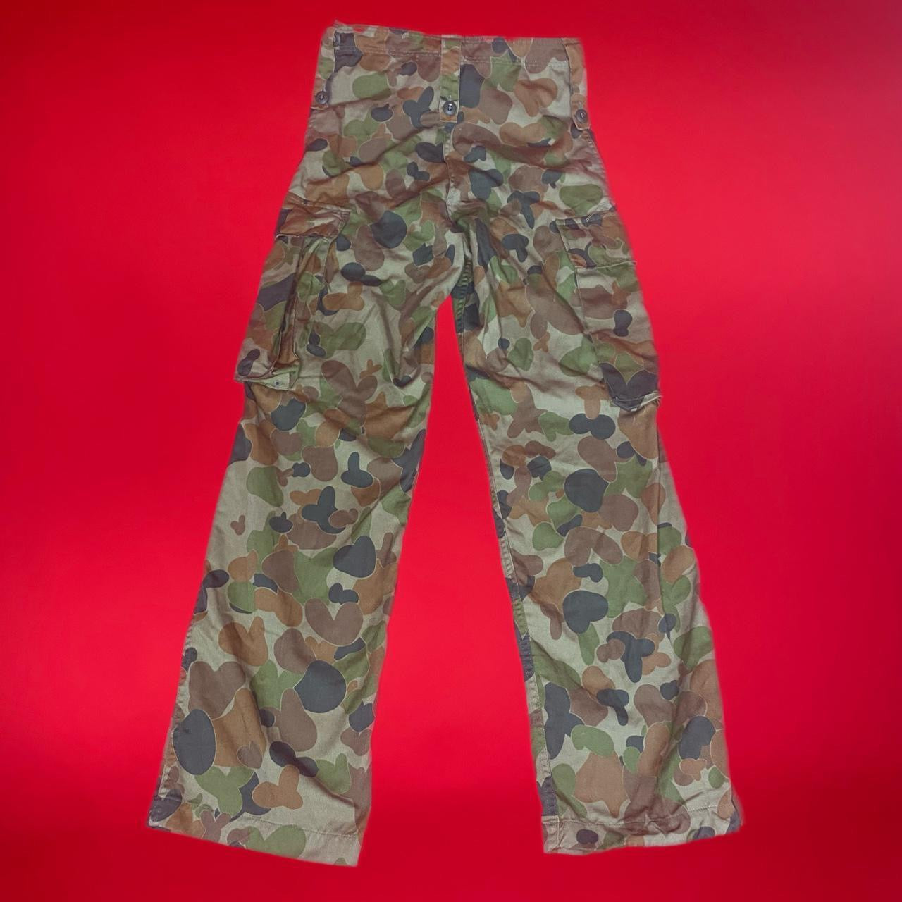 Vintage combat camo pants