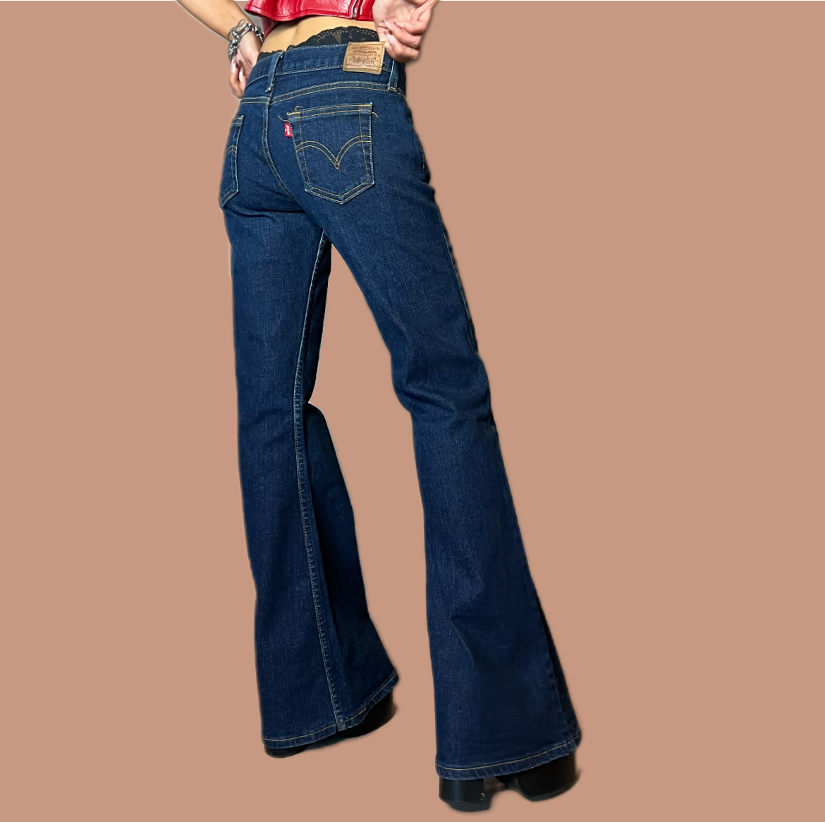 Vintage 90s low waisted flare Levis